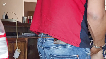 Míg a cimborám elment retyóba én rohanva megbasztam a sexy leánypajtását Thumb